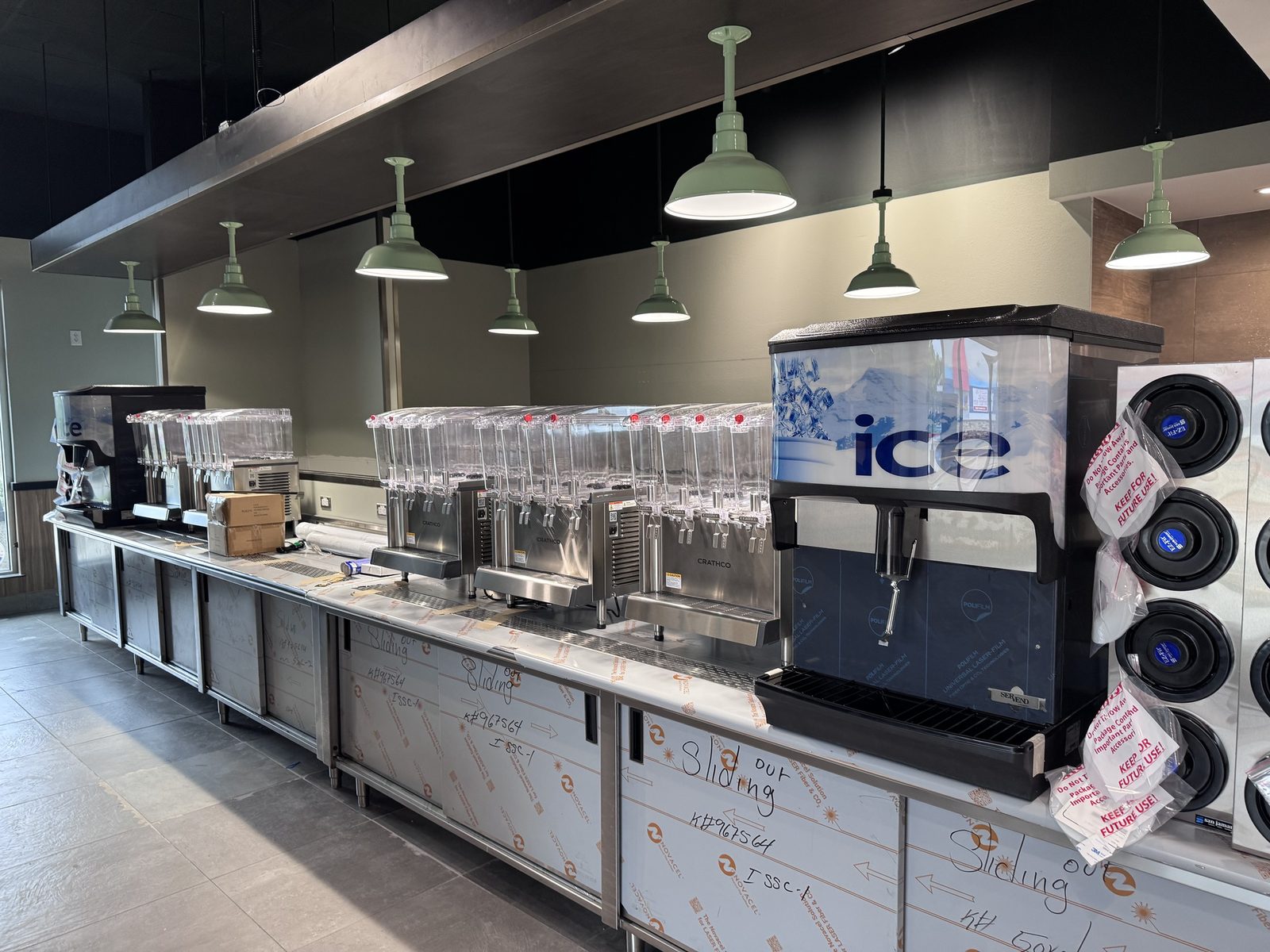 Drink station counter and pendant lighting in the Burnet HTeaO