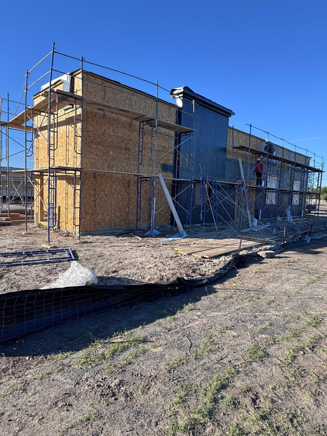 Sheathing and exterior waterproofing on the HTeaO build
